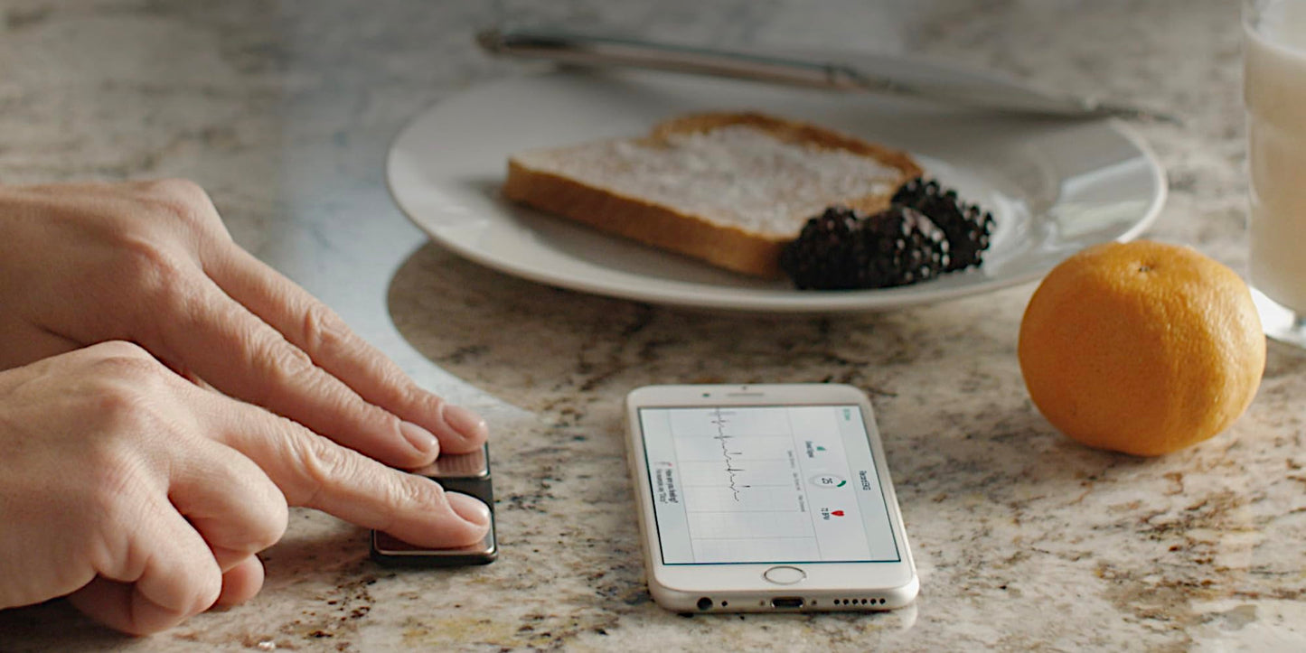 Personal EKG Monitor for Arrhythmia Detection and Heart Tracking